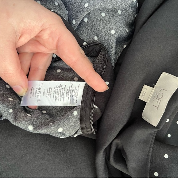 LOFT WRAP POLKA DOT MINI DRESS ROMPER WITH SLEEVES BLACK AND WHITE SIZE 2 - Picture 16 of 16